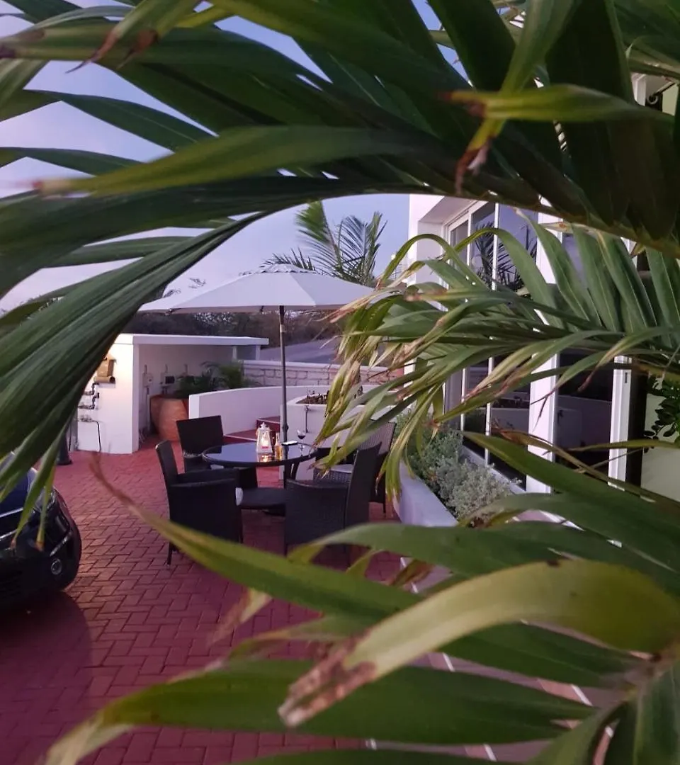 Beach Apartments Villa , Blue Bay